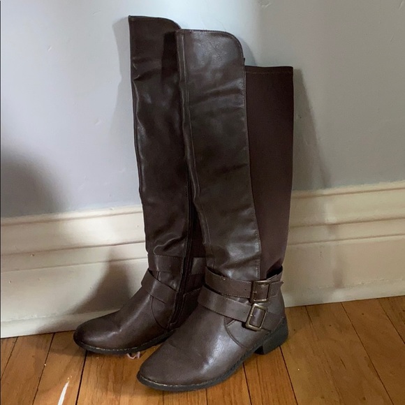 Brown Riding Boots - Picture 2 of 3